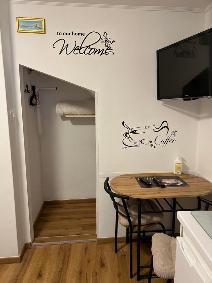 Studio 皮兰 外观 照片